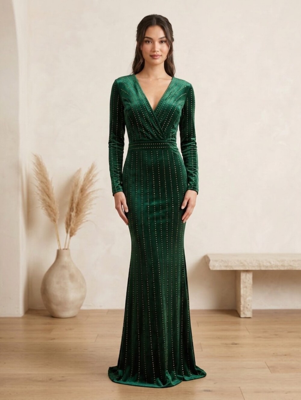 Spectacular Windsor Emerald Green Beaded V-Neck Long Sleeves Evening Gown Small